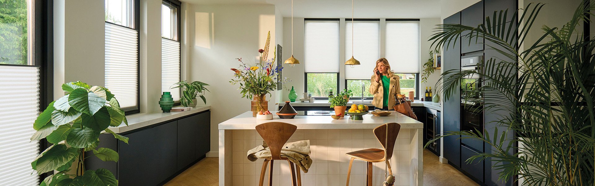 952-Luxaflex_header.jpg 952-Luxaflex_header.jpg